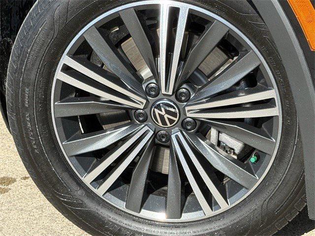 used 2024 Volkswagen Tiguan car, priced at $29,698
