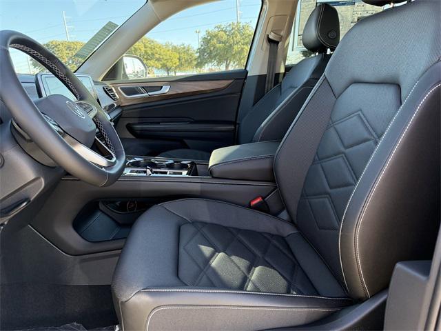 new 2026 Volkswagen Atlas car, priced at $43,283