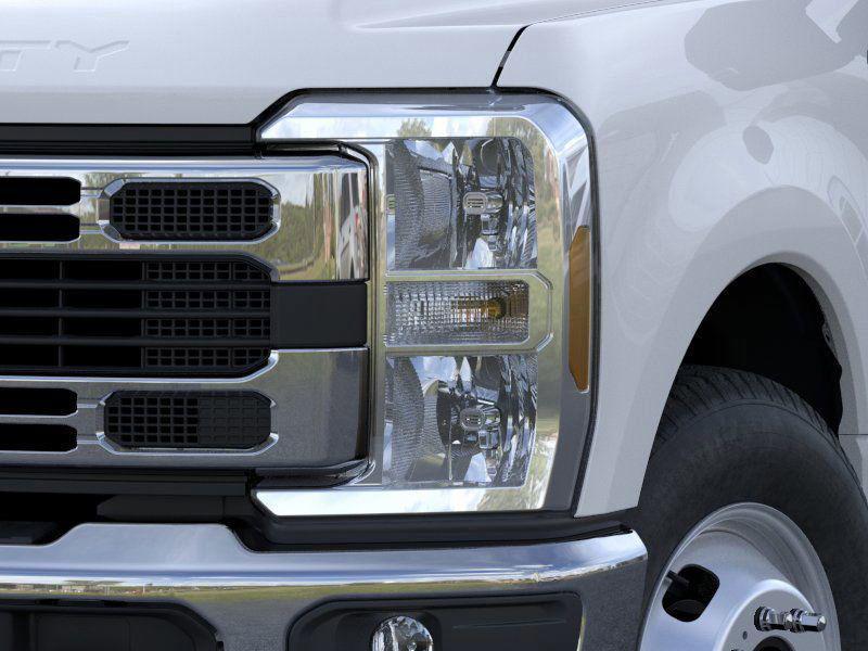 new 2025 Ford F-350 car, priced at $53,135