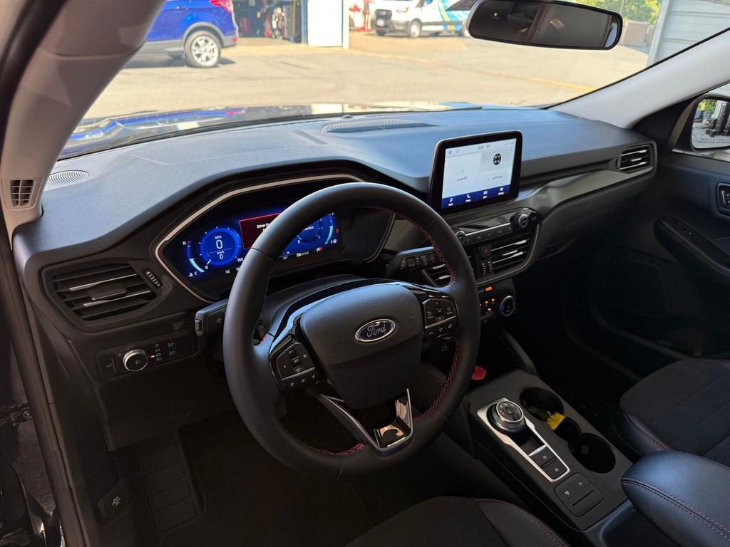 used 2022 Ford Escape car, priced at $29,577