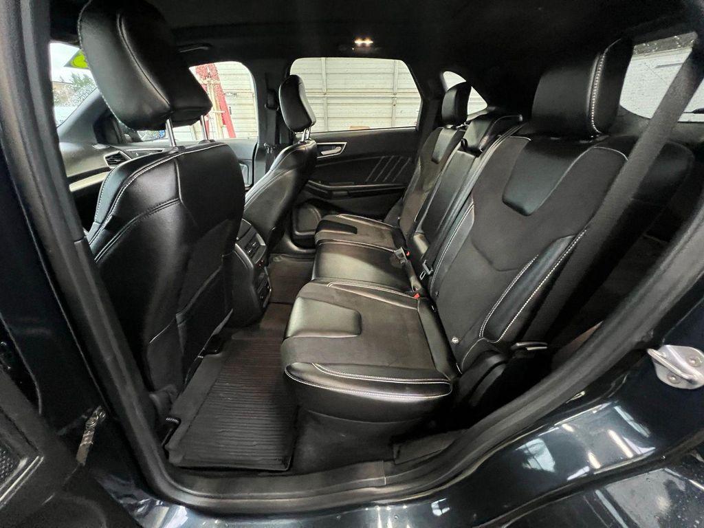 used 2023 Ford Edge car, priced at $28,899