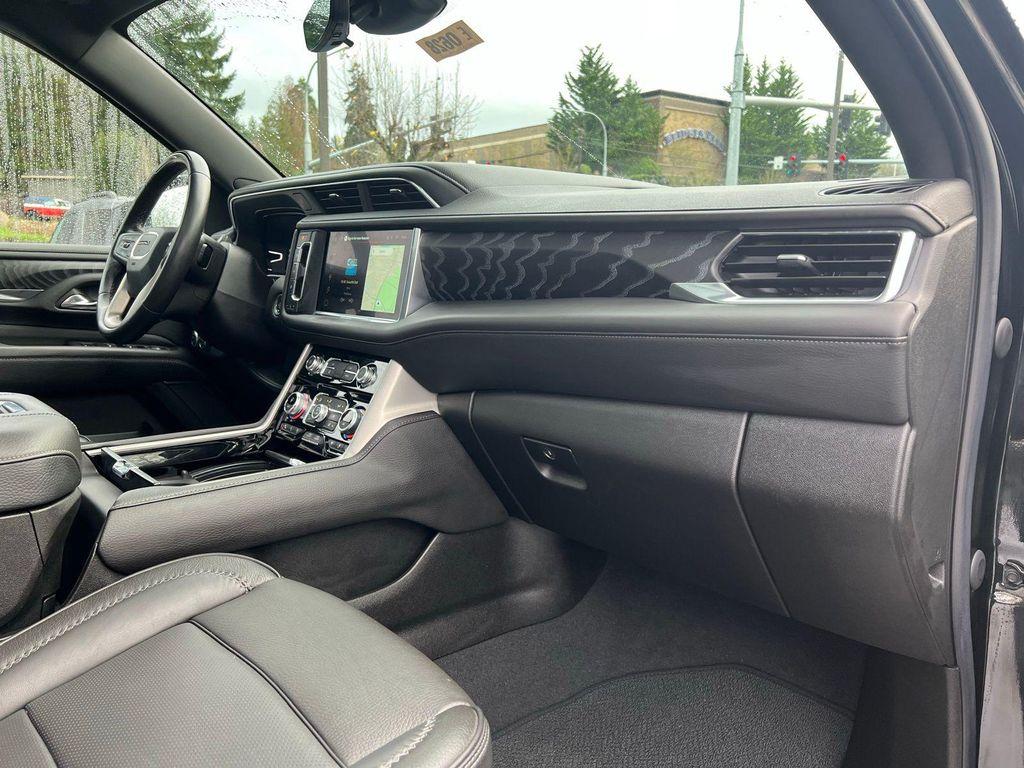 used 2023 GMC Yukon XL car, priced at $66,364