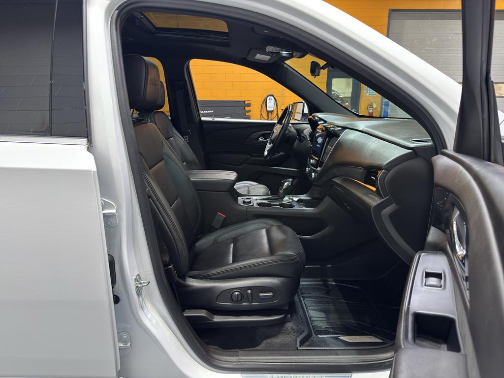 used 2023 Chevrolet Traverse car, priced at $37,490