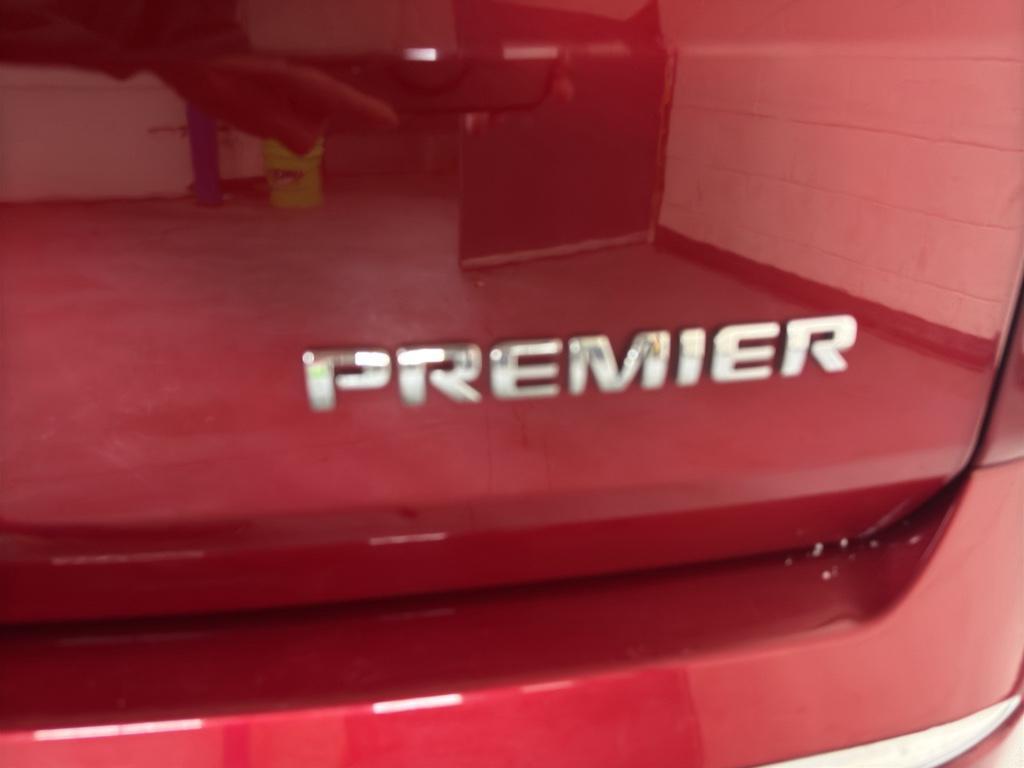 used 2023 Chevrolet Traverse car, priced at $40,595