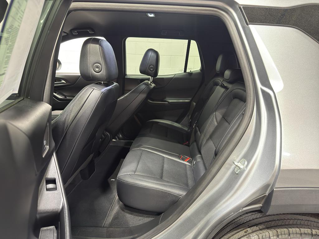 used 2025 Chevrolet Equinox car, priced at $28,240