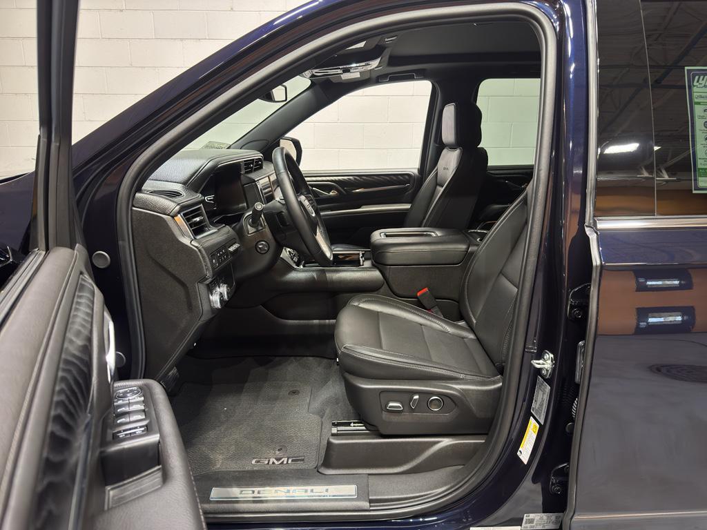 used 2024 GMC Yukon XL car, priced at $79,990