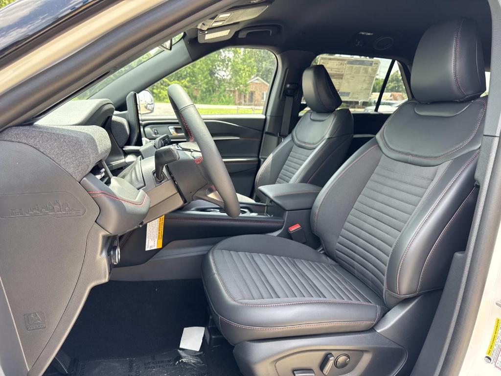 new 2025 Ford Explorer car, priced at $49,595