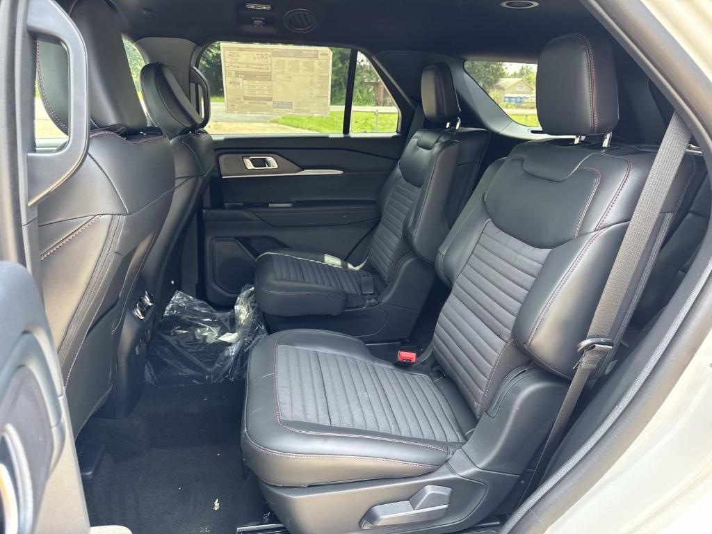new 2025 Ford Explorer car, priced at $49,595