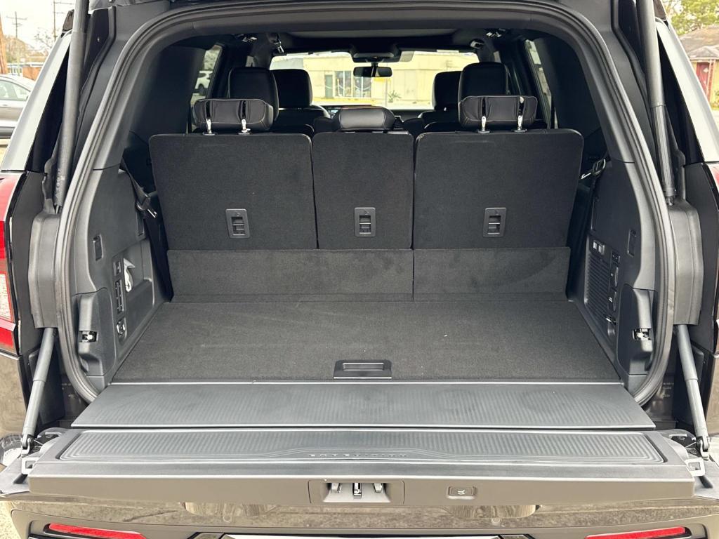 new 2025 Ford Expedition car, priced at $84,170