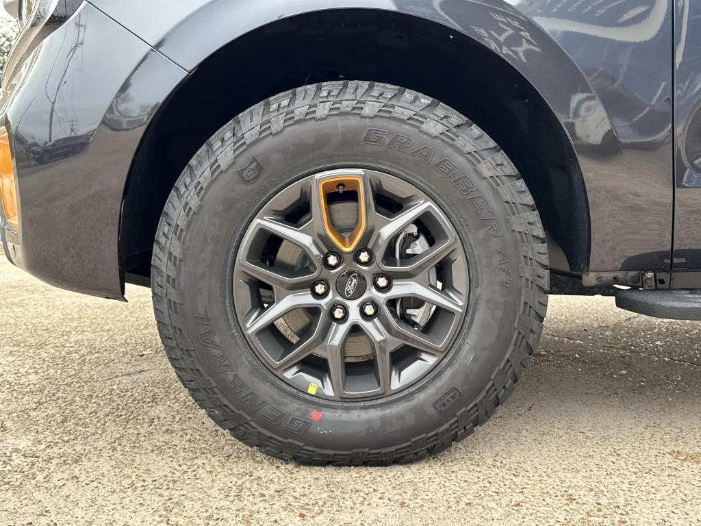 new 2025 Ford Expedition car, priced at $84,170