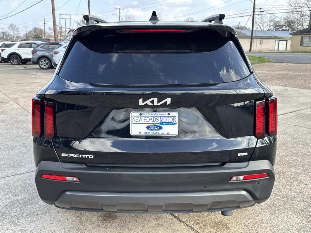 used 2023 Kia Sorento car, priced at $30,495