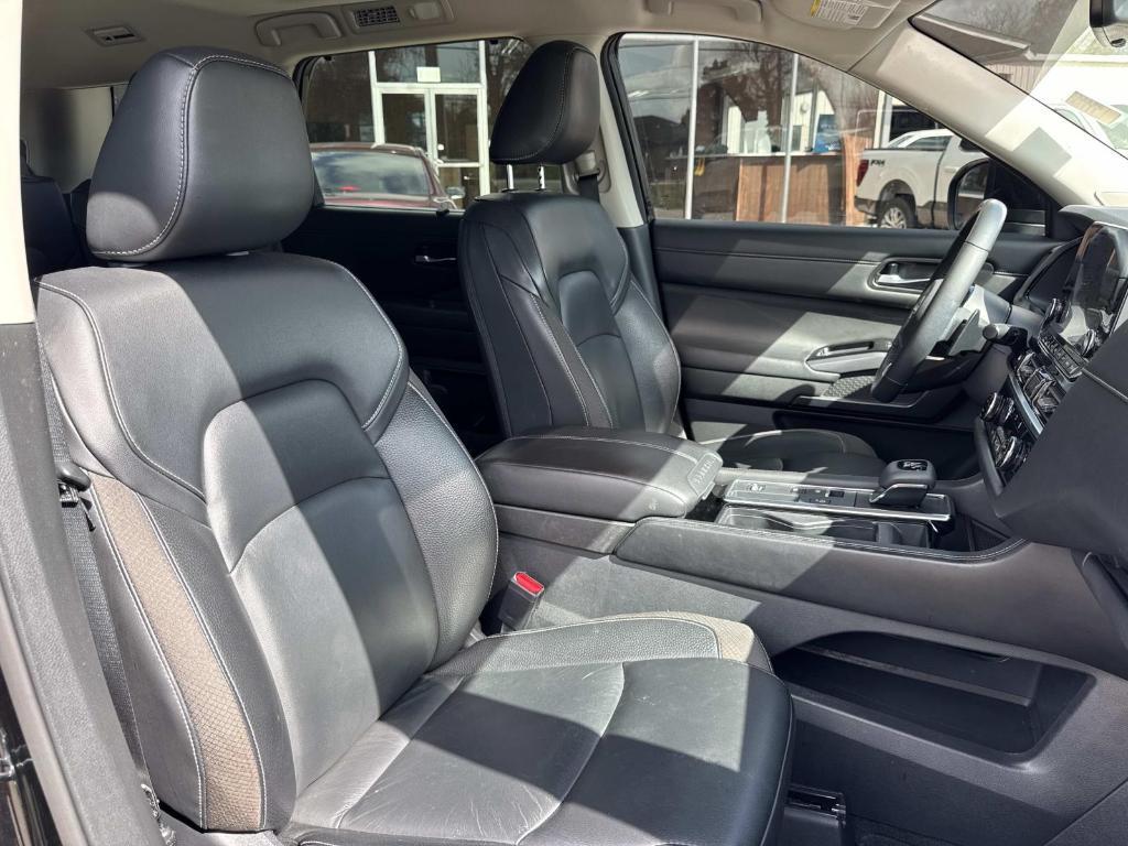 used 2023 Nissan Pathfinder car, priced at $26,995