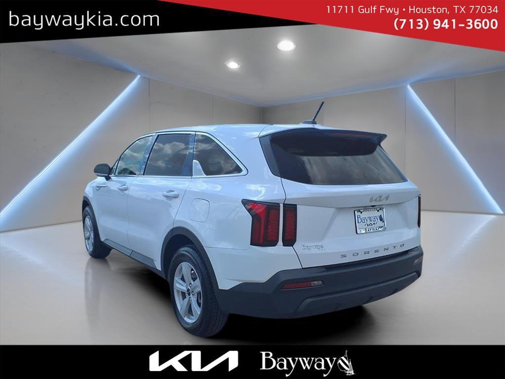used 2022 Kia Sorento car, priced at $17,495