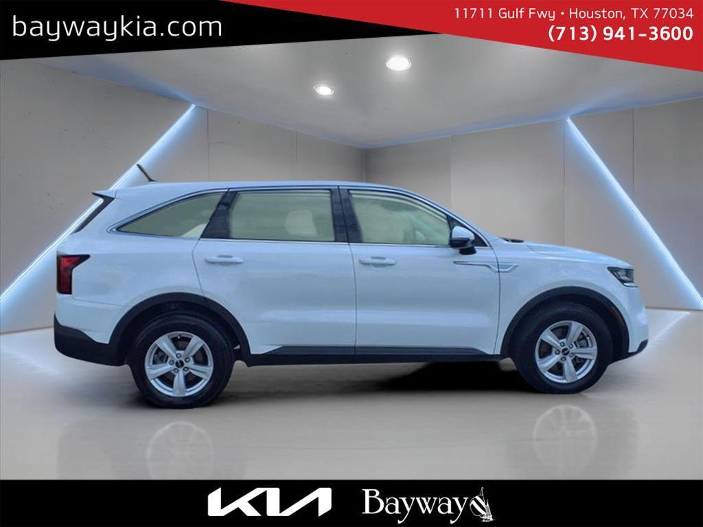 used 2022 Kia Sorento car, priced at $17,495