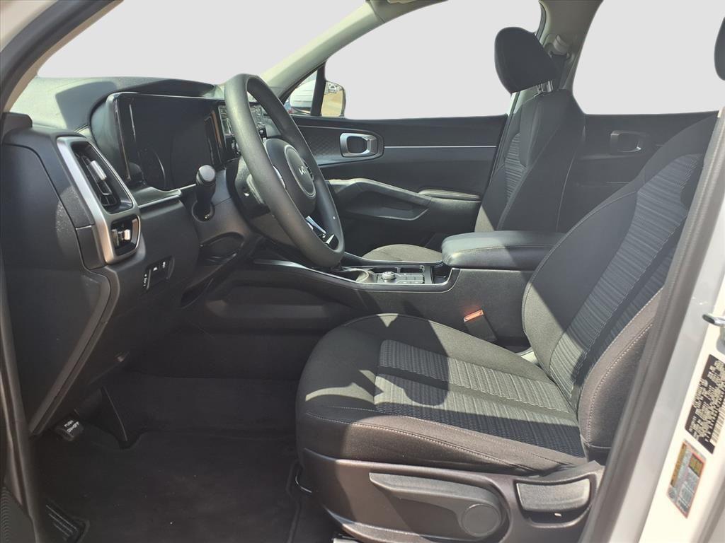 used 2022 Kia Sorento car, priced at $17,495