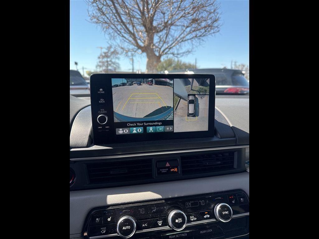 used 2025 Honda Pilot car, priced at $48,995