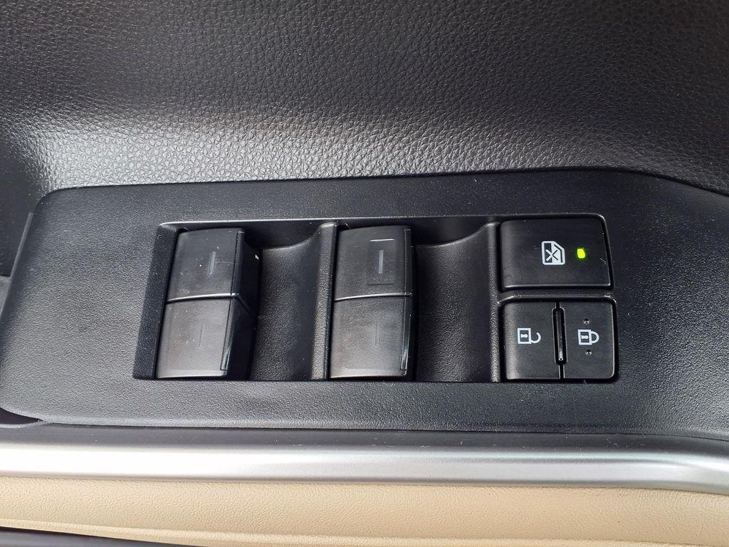 used 2023 Toyota Highlander car, priced at $37,931