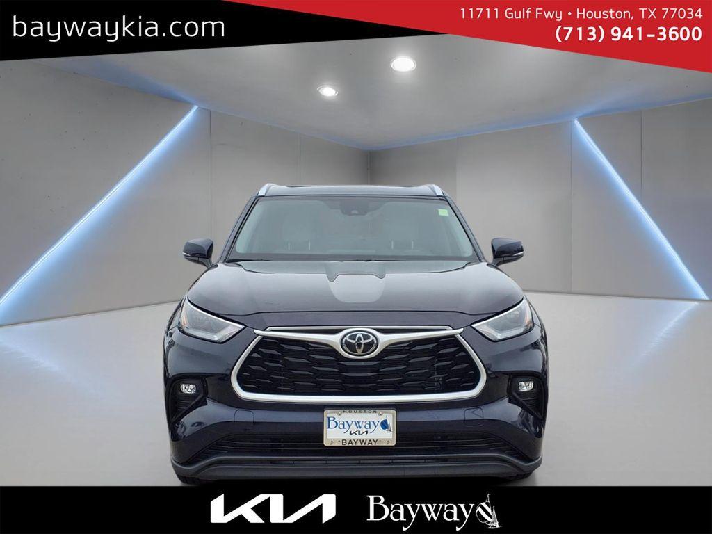 used 2023 Toyota Highlander car, priced at $37,931
