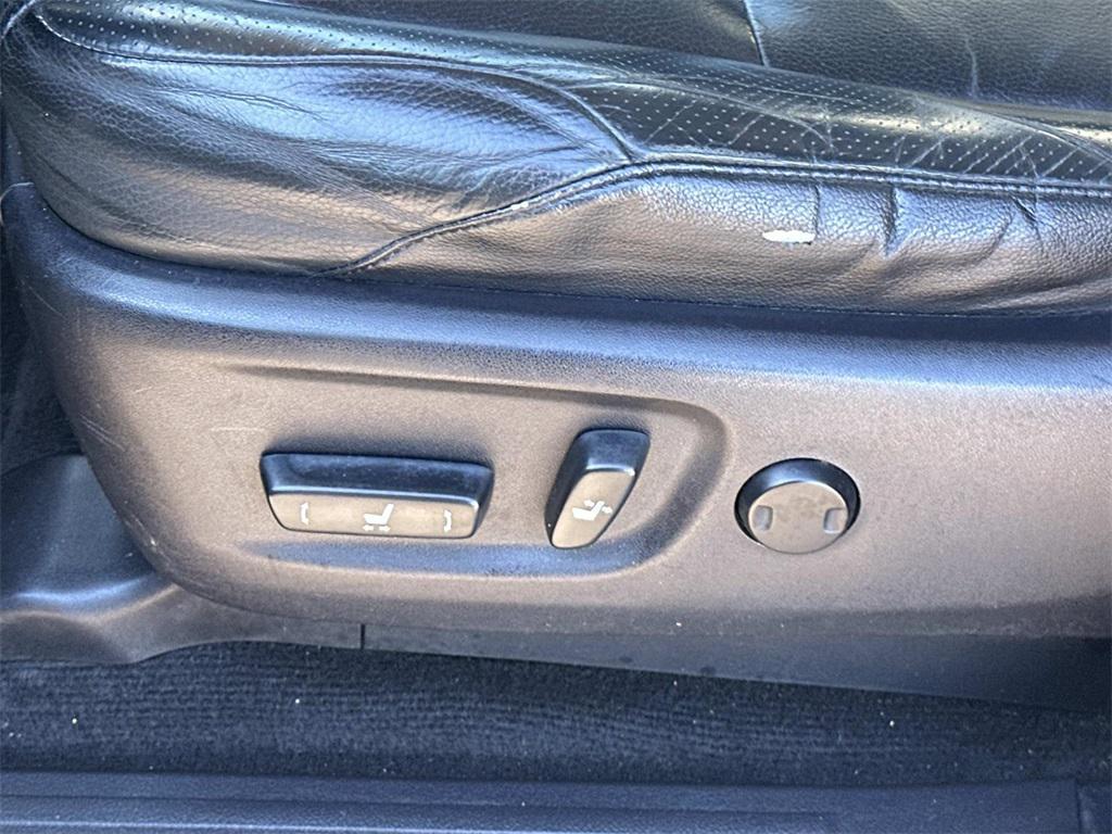 used 2013 Toyota 4Runner car, priced at $18,250