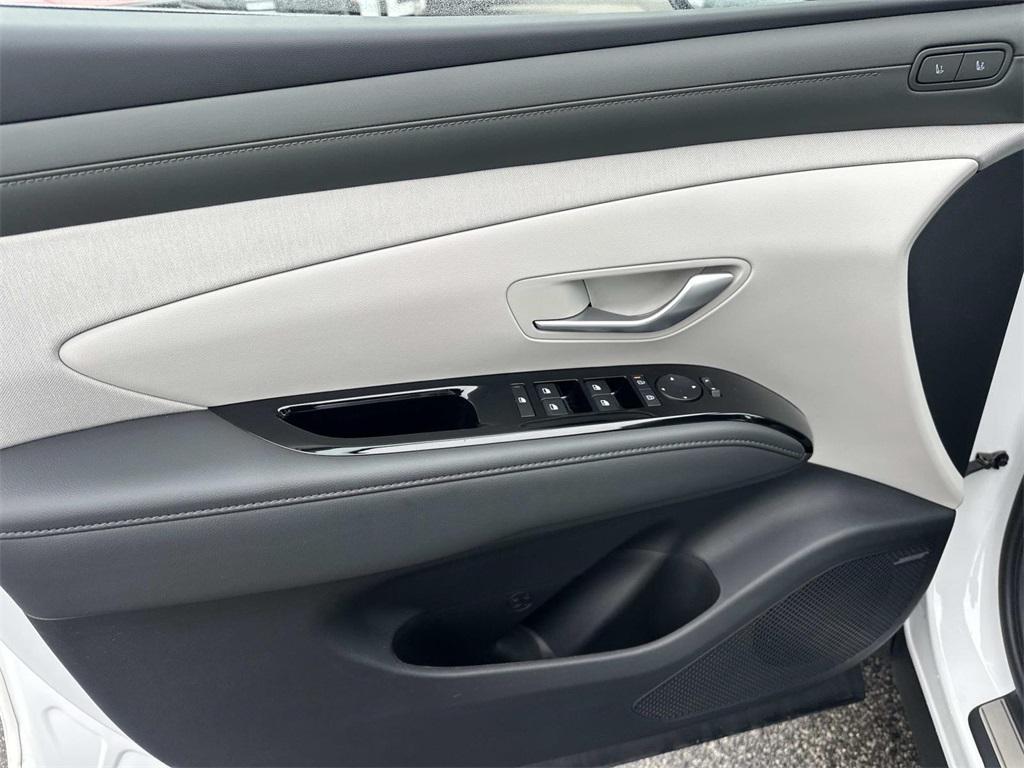 new 2026 Hyundai TUCSON Hybrid car, priced at $45,120