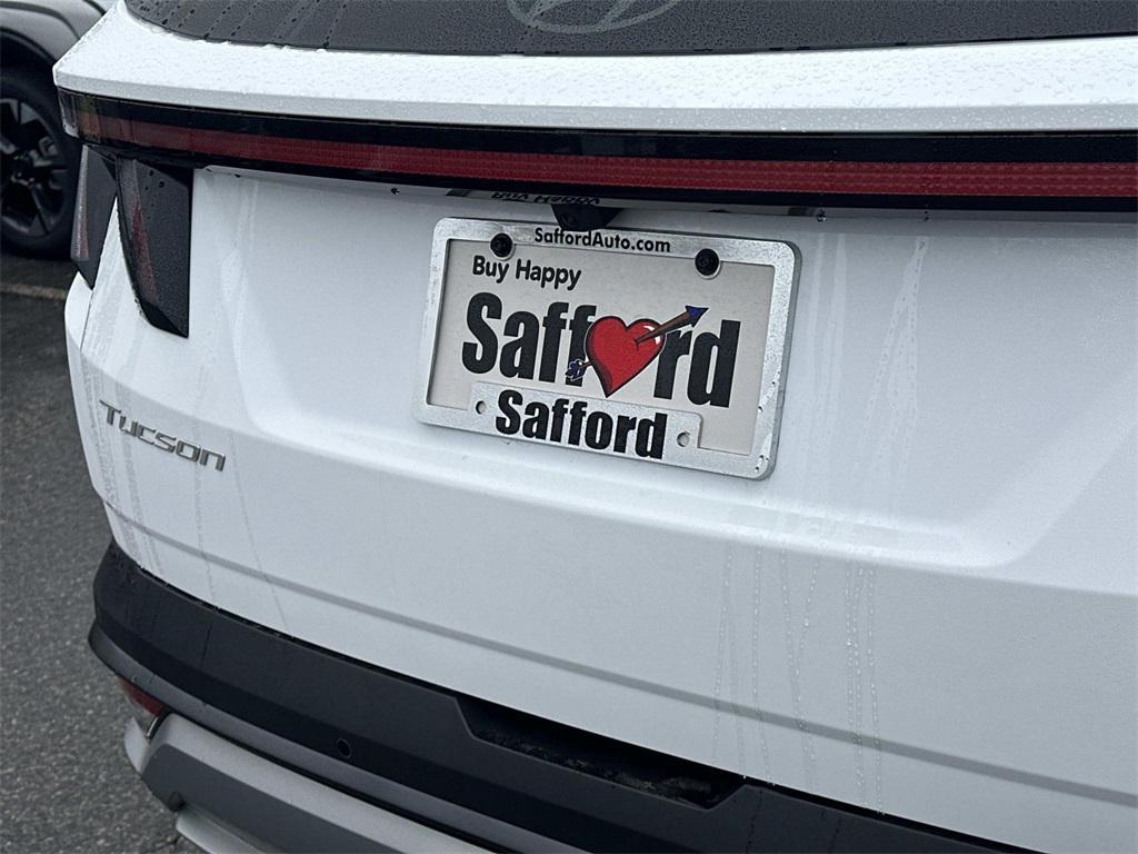 new 2026 Hyundai TUCSON Hybrid car, priced at $45,120