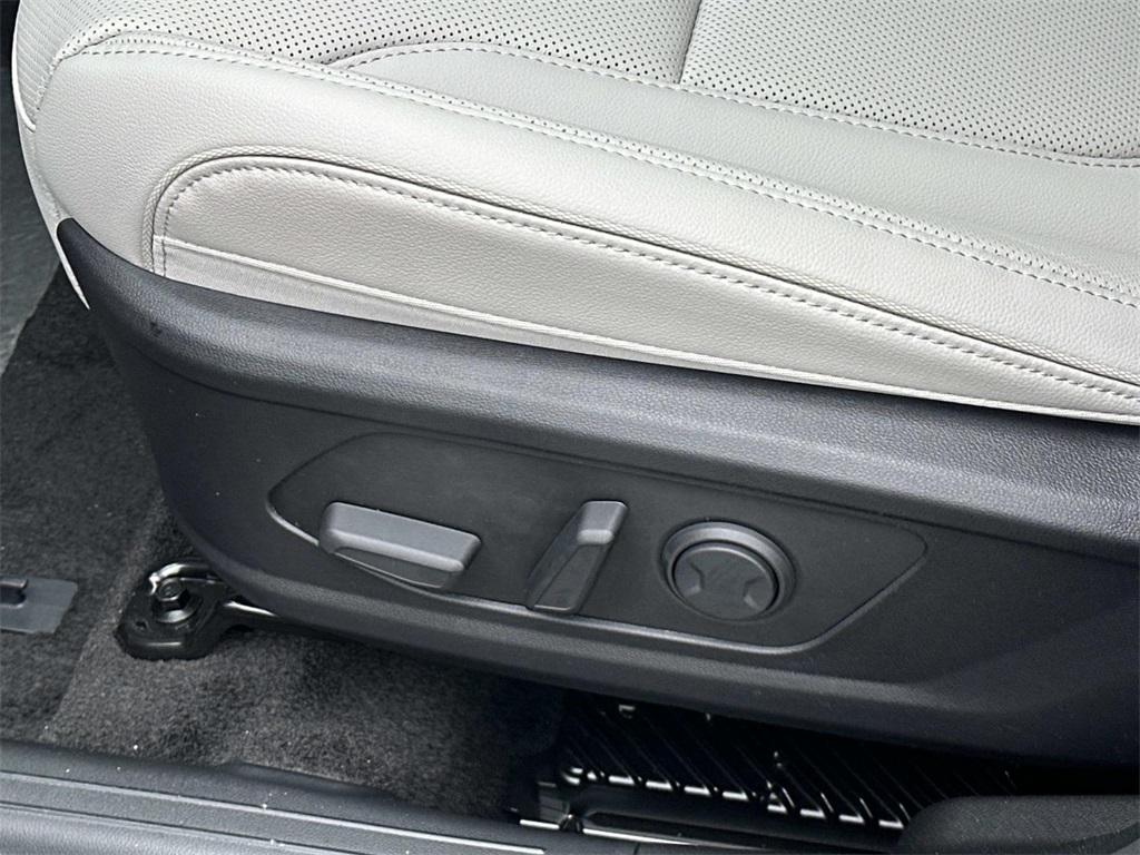 new 2026 Hyundai TUCSON Hybrid car, priced at $44,505