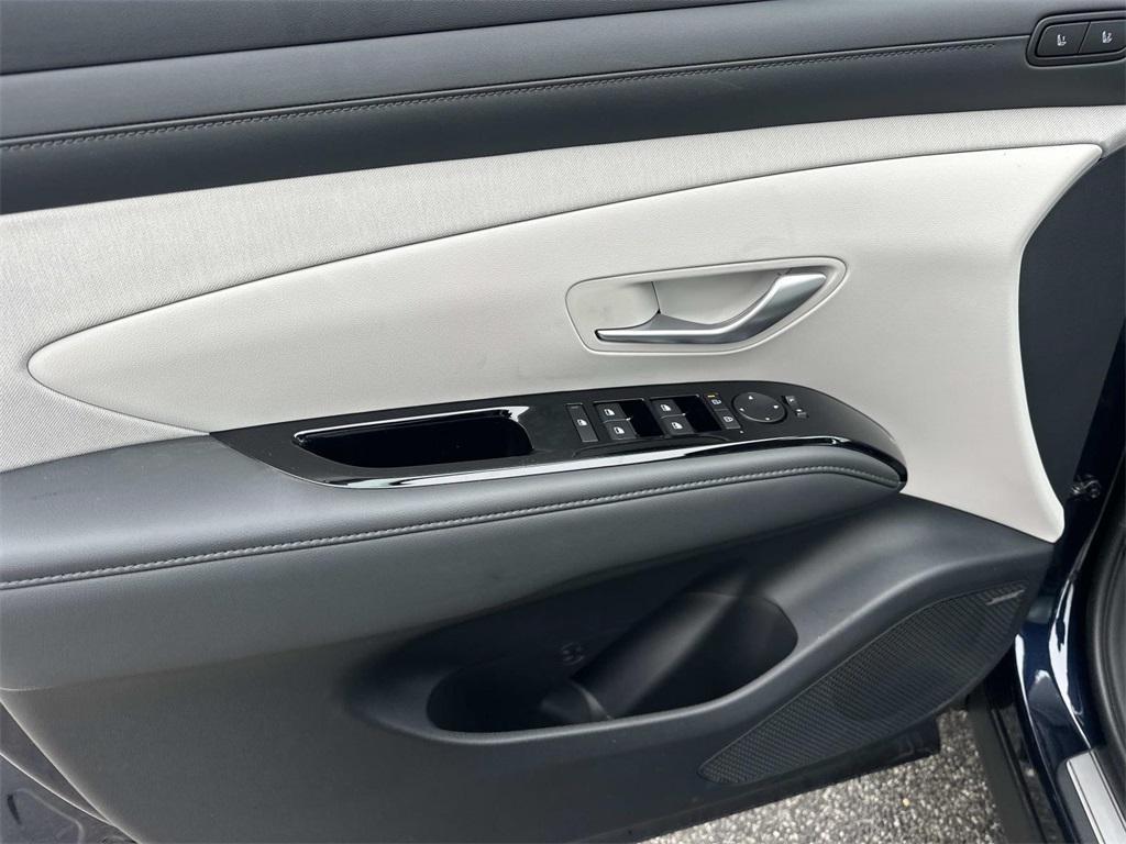 new 2026 Hyundai TUCSON Hybrid car, priced at $44,505