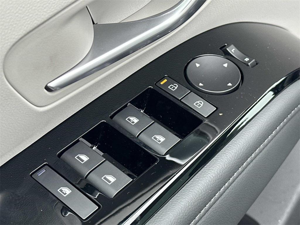 new 2026 Hyundai TUCSON Hybrid car, priced at $44,505