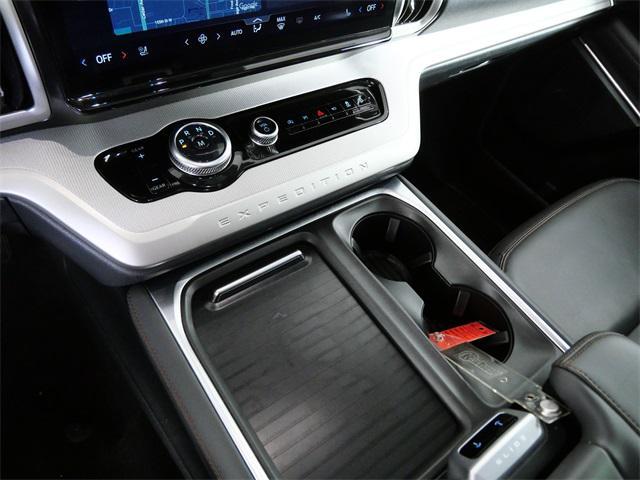 used 2025 Ford Expedition car, priced at $61,499