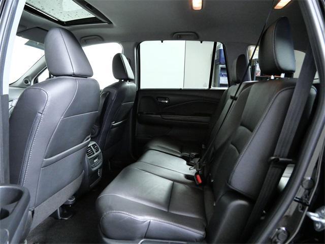 used 2022 Honda Pilot car, priced at $31,999