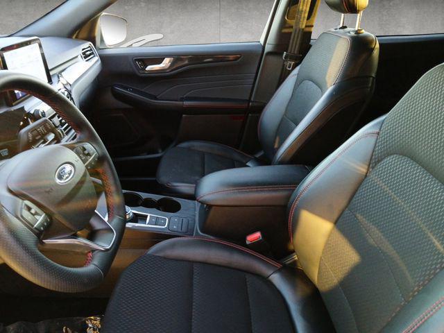 used 2025 Ford Escape car, priced at $20,833