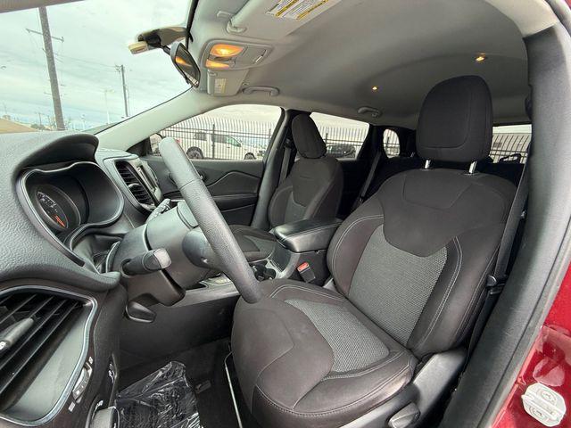 used 2019 Jeep Cherokee car, priced at $11,921