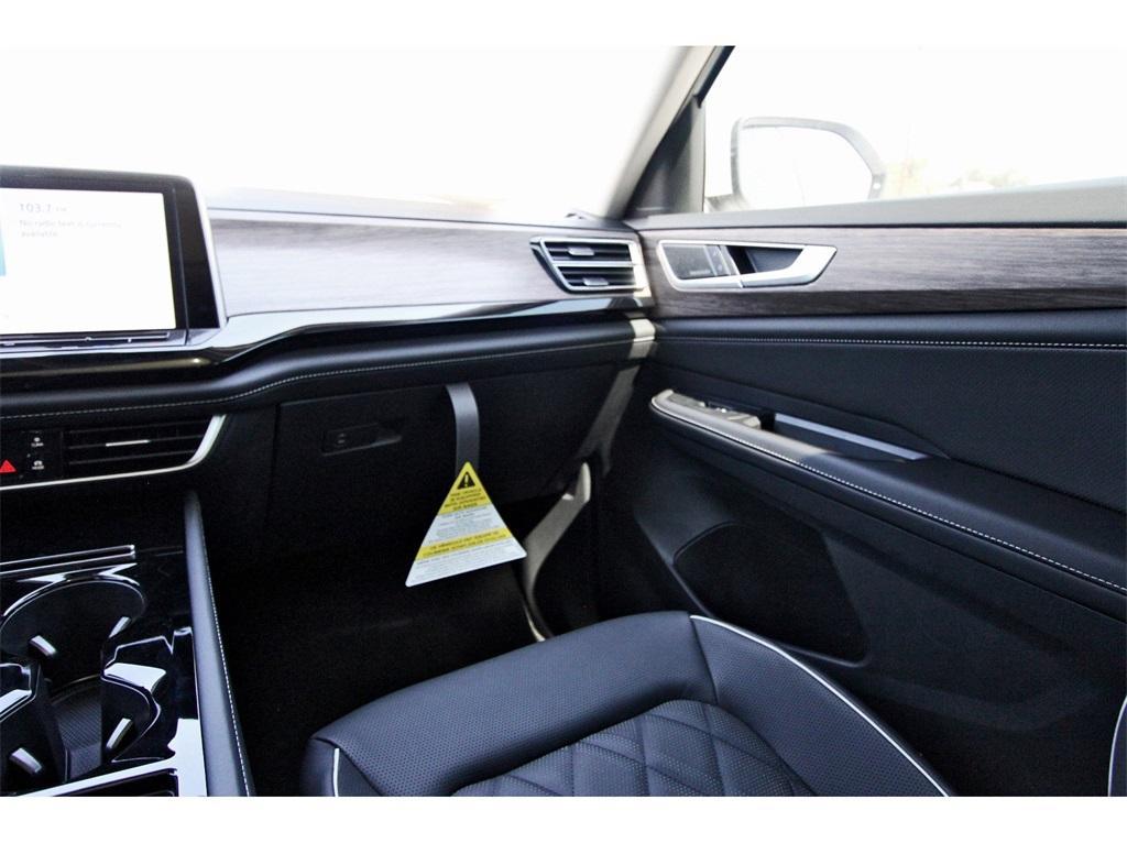 new 2026 Volkswagen Atlas car, priced at $56,216