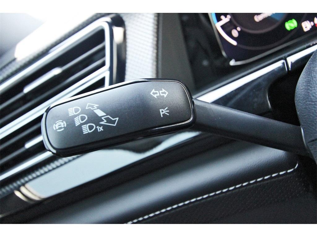 new 2026 Volkswagen Atlas Cross Sport car, priced at $54,946