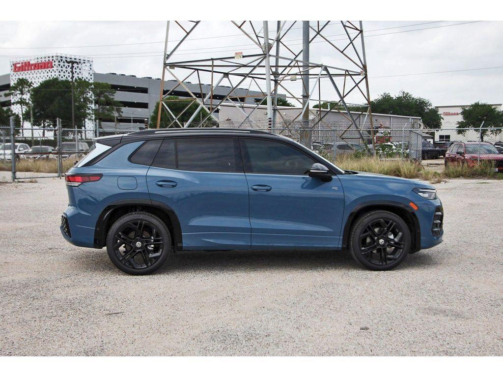new 2026 Volkswagen Tiguan car, priced at $39,220