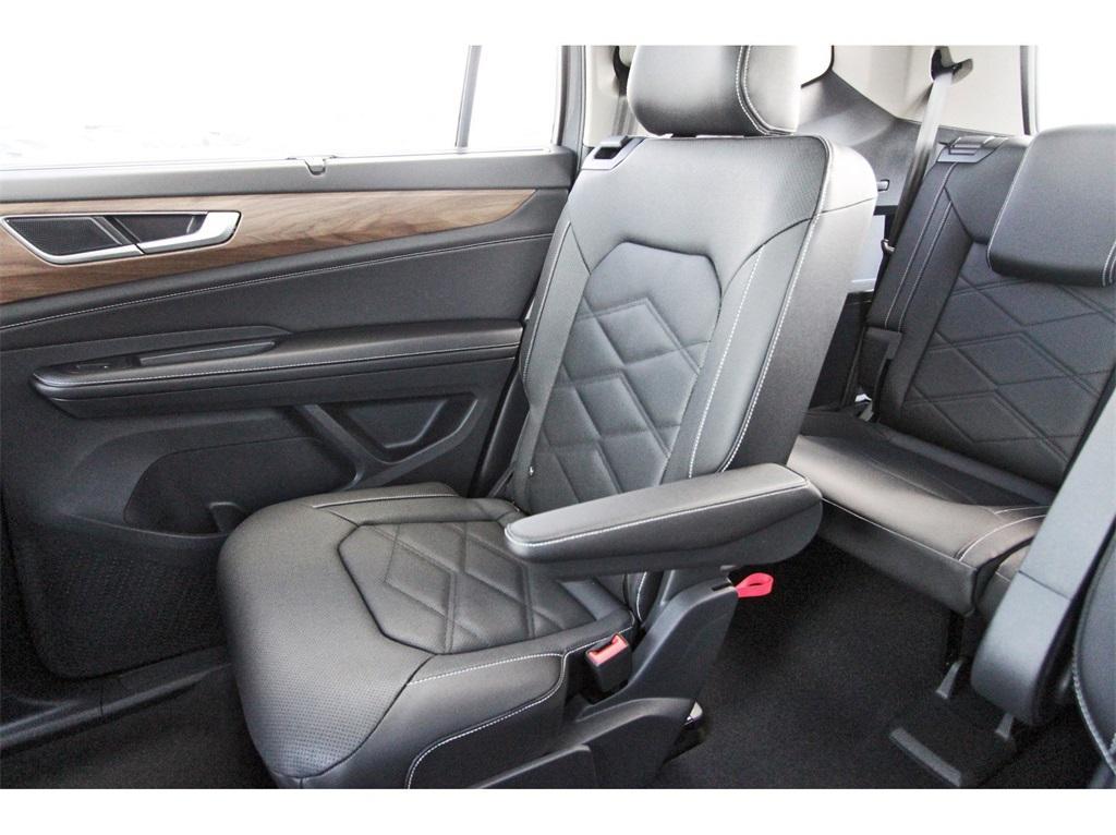 new 2026 Volkswagen Atlas car, priced at $46,708