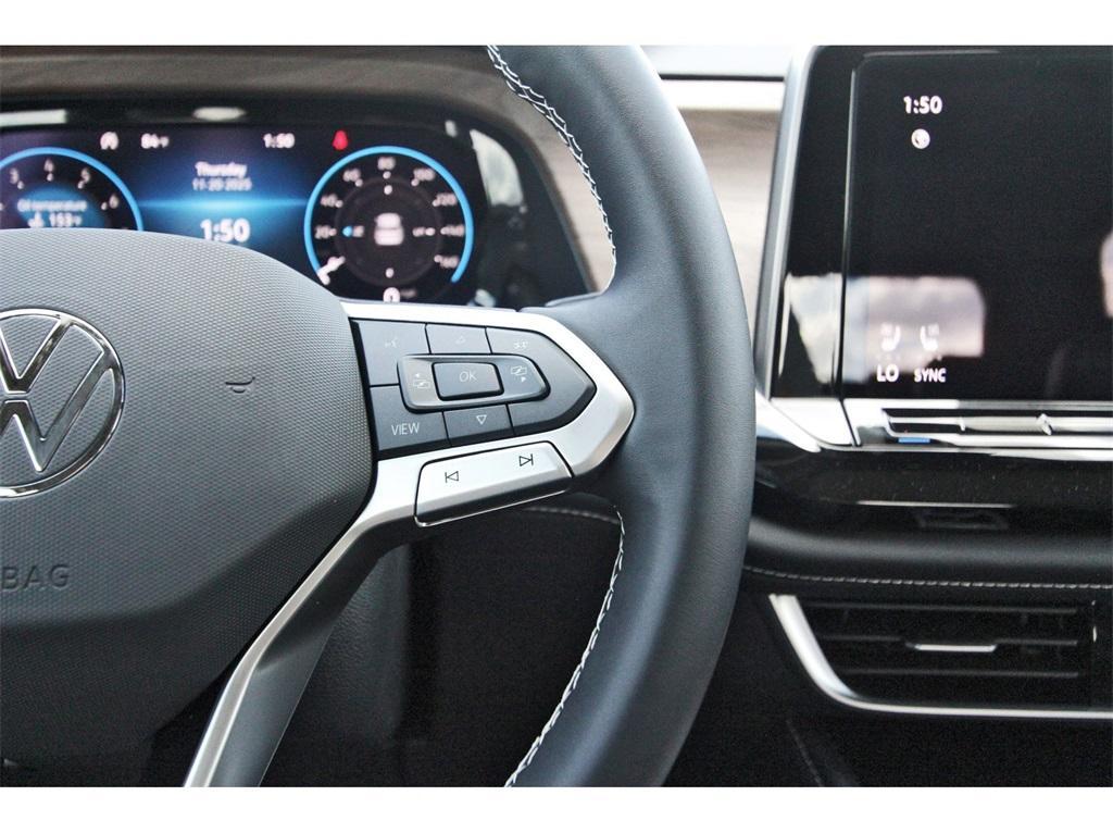 new 2026 Volkswagen Atlas car, priced at $46,708