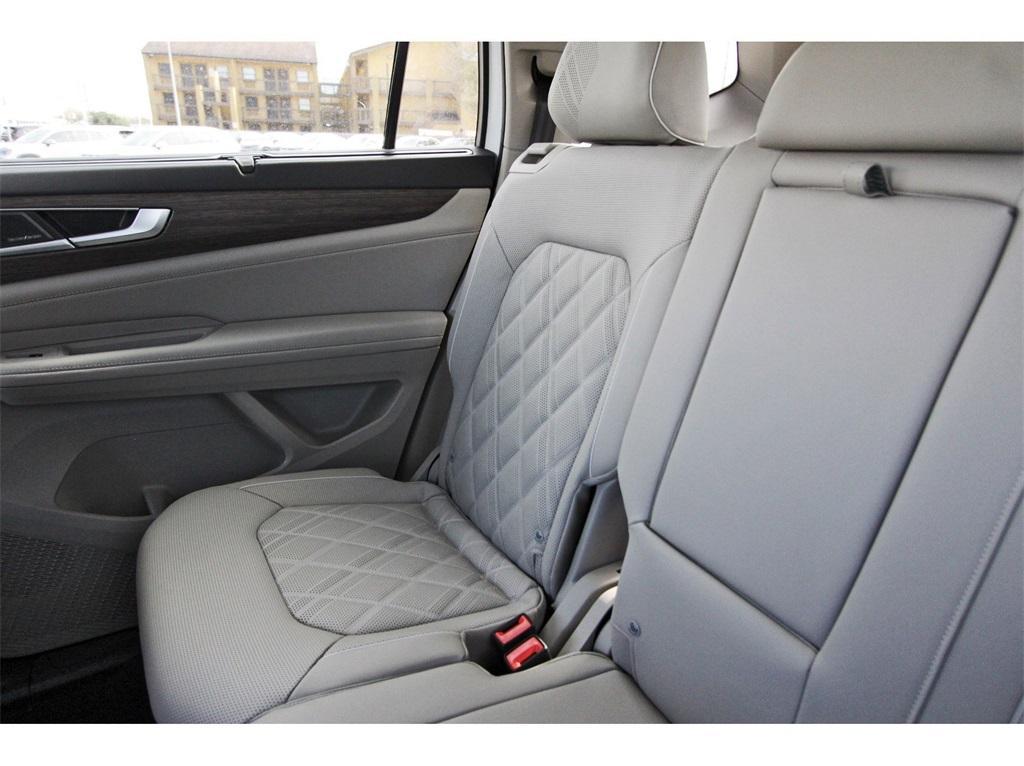 new 2026 Volkswagen Atlas car, priced at $55,618