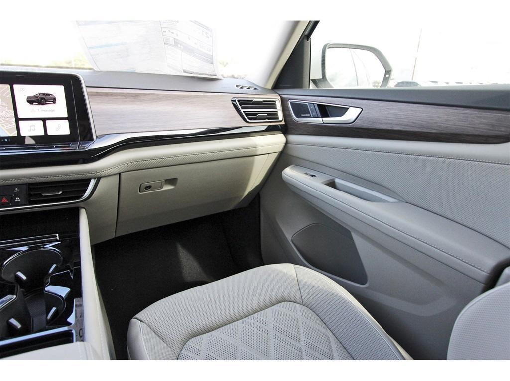 new 2026 Volkswagen Atlas car, priced at $55,618