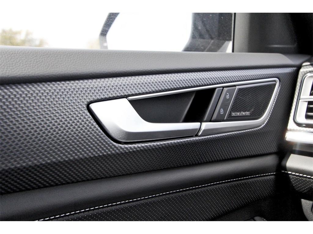 new 2026 Volkswagen Atlas Cross Sport car, priced at $54,509