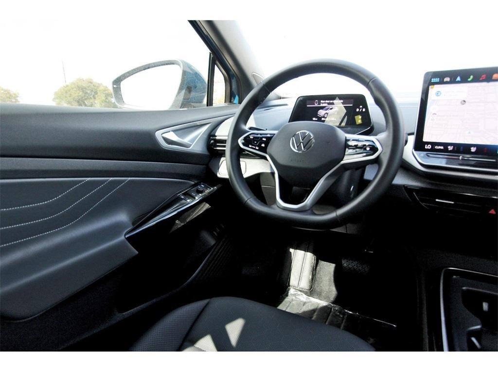 new 2025 Volkswagen ID.4 car, priced at $51,667