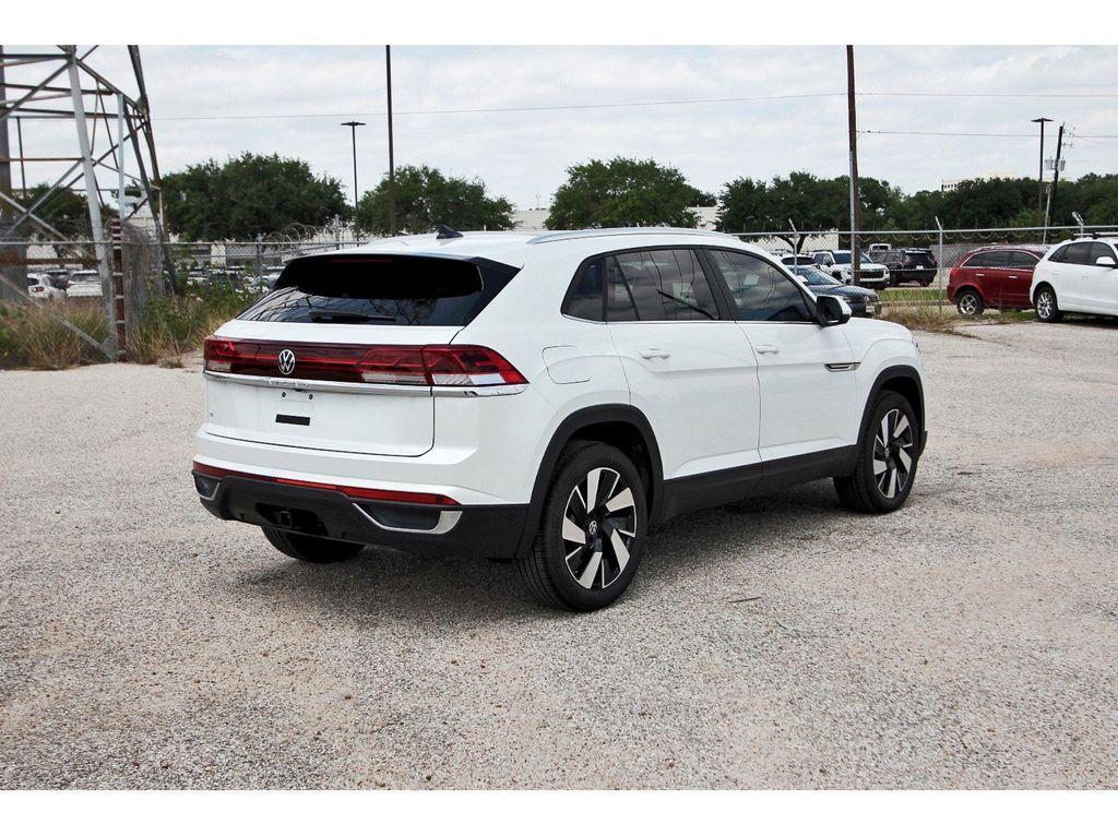 new 2026 Volkswagen Atlas Cross Sport car, priced at $45,029