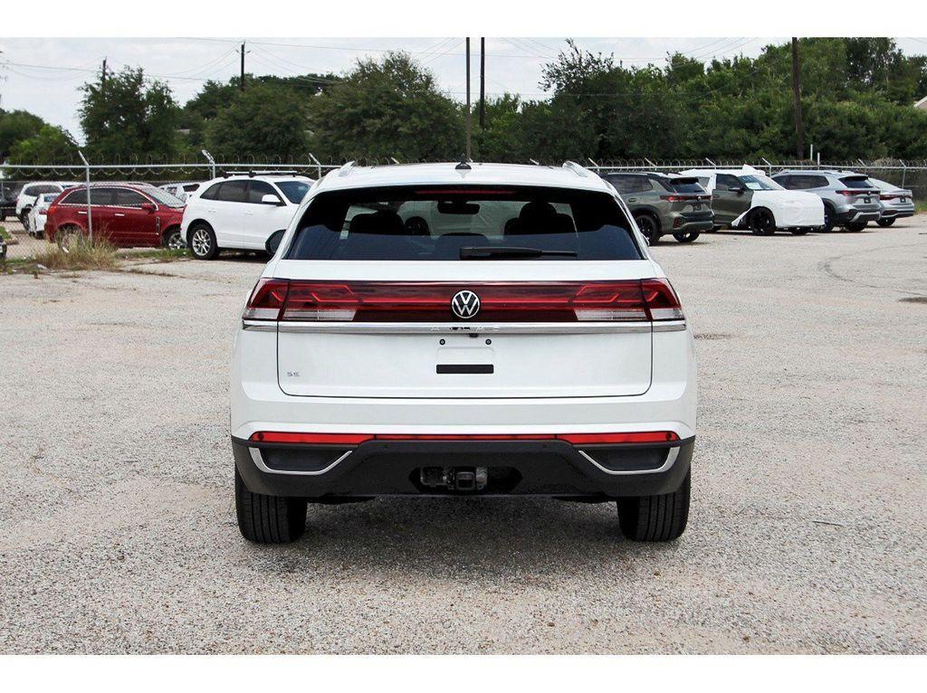 new 2026 Volkswagen Atlas Cross Sport car, priced at $45,029
