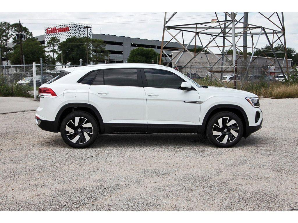 new 2026 Volkswagen Atlas Cross Sport car, priced at $45,029