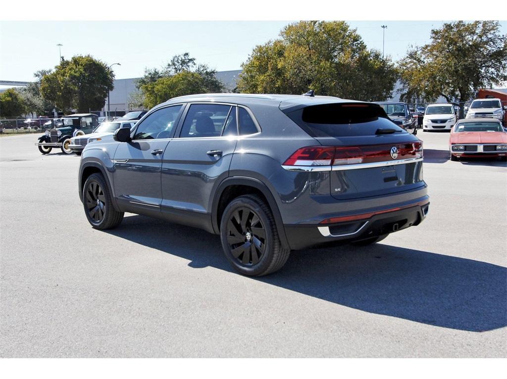 new 2026 Volkswagen Atlas Cross Sport car, priced at $44,475