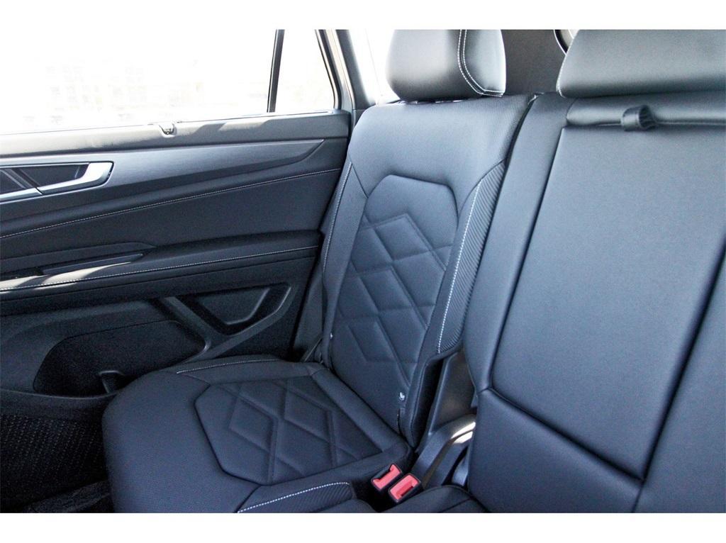 new 2026 Volkswagen Atlas Cross Sport car, priced at $44,475