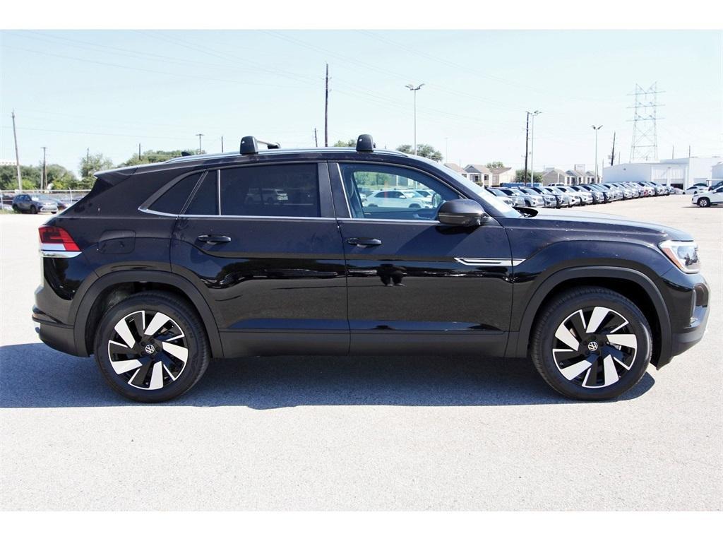 new 2026 Volkswagen Atlas Cross Sport car, priced at $44,767