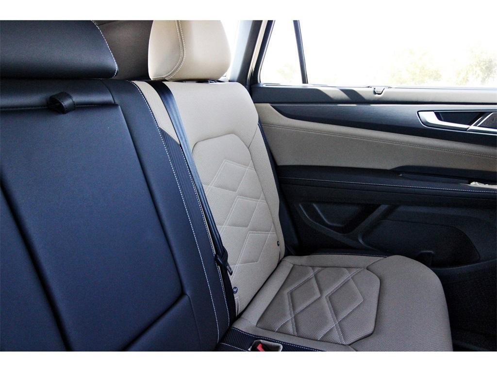 new 2026 Volkswagen Atlas Cross Sport car, priced at $44,767