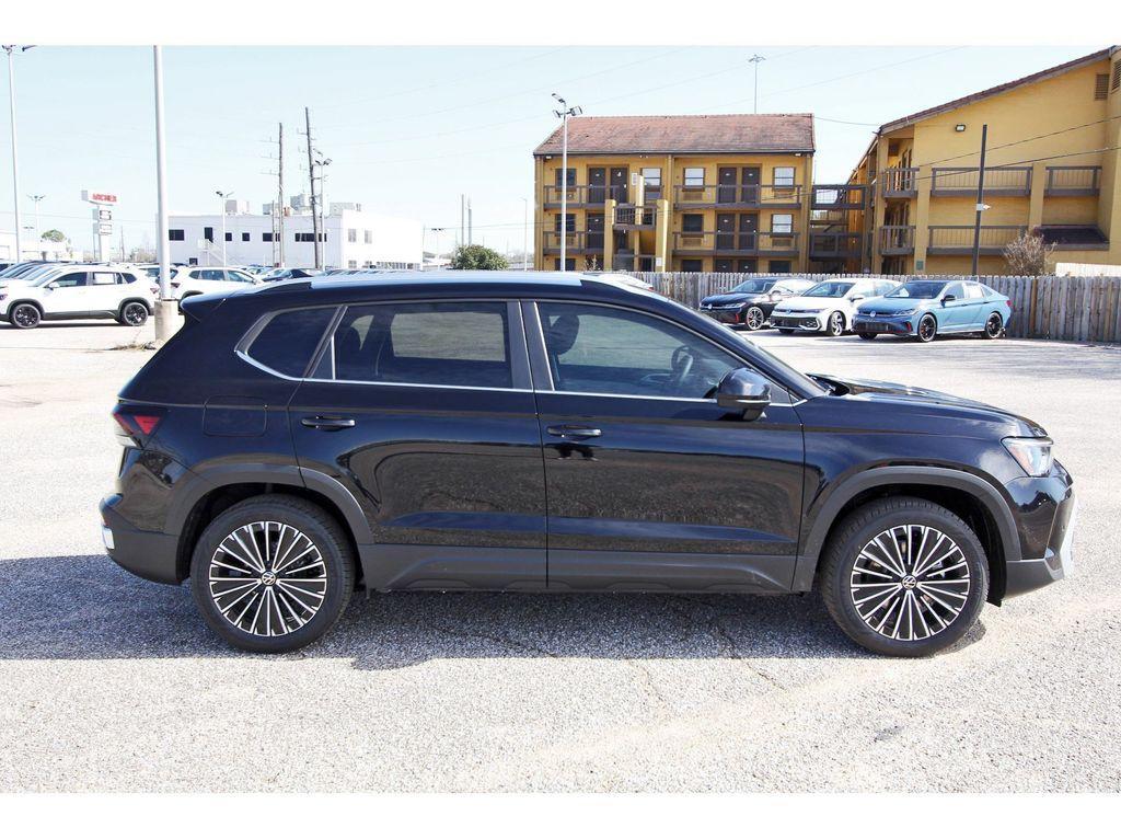 new 2026 Volkswagen Taos car, priced at $31,704