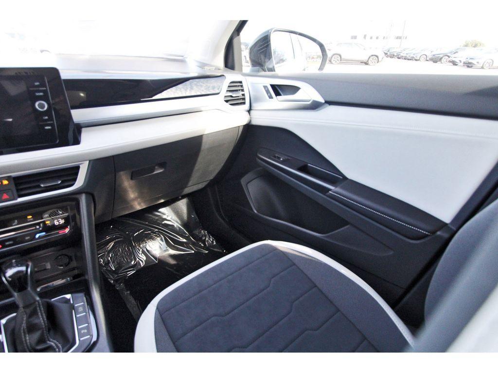 new 2026 Volkswagen Taos car, priced at $31,704